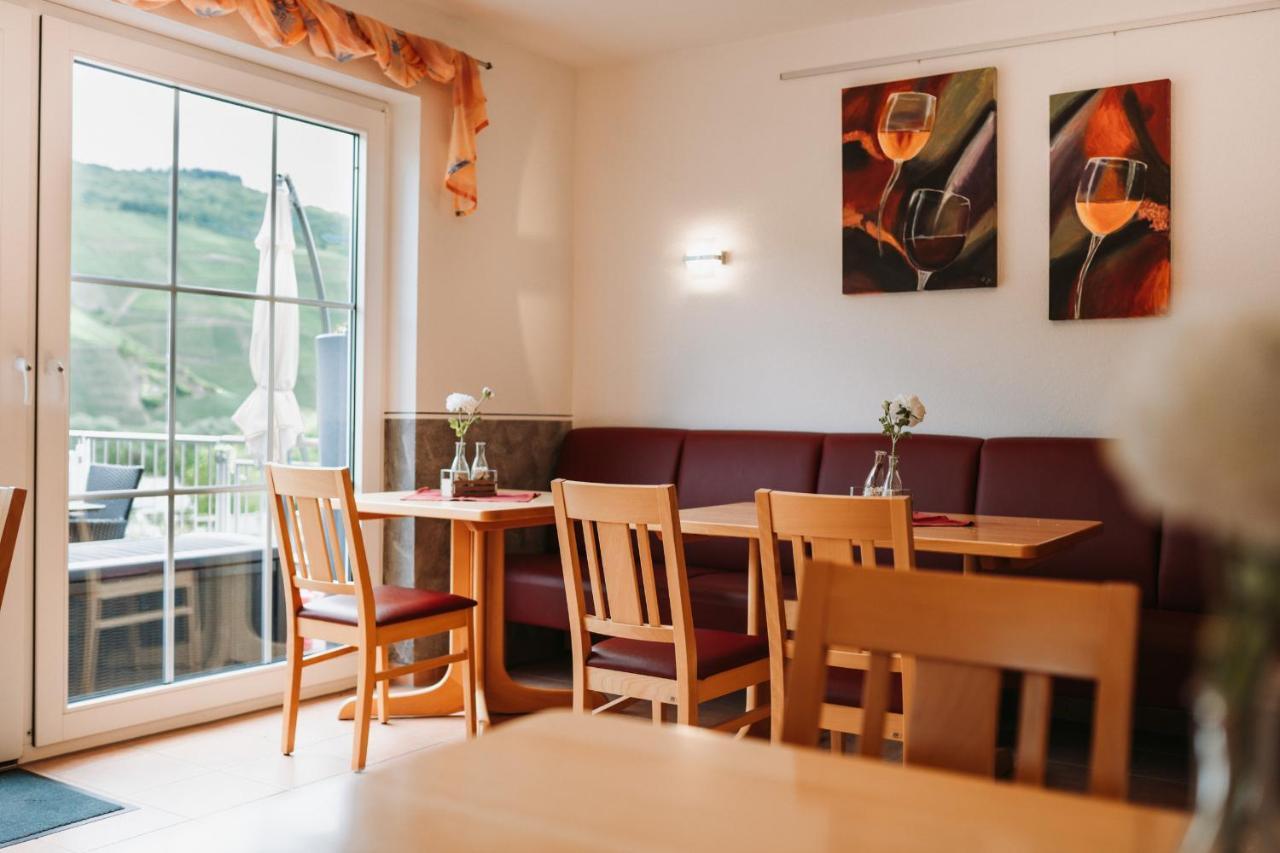 Wein- Und Gaestehaus Schwaab&Sohn Erden Esterno foto