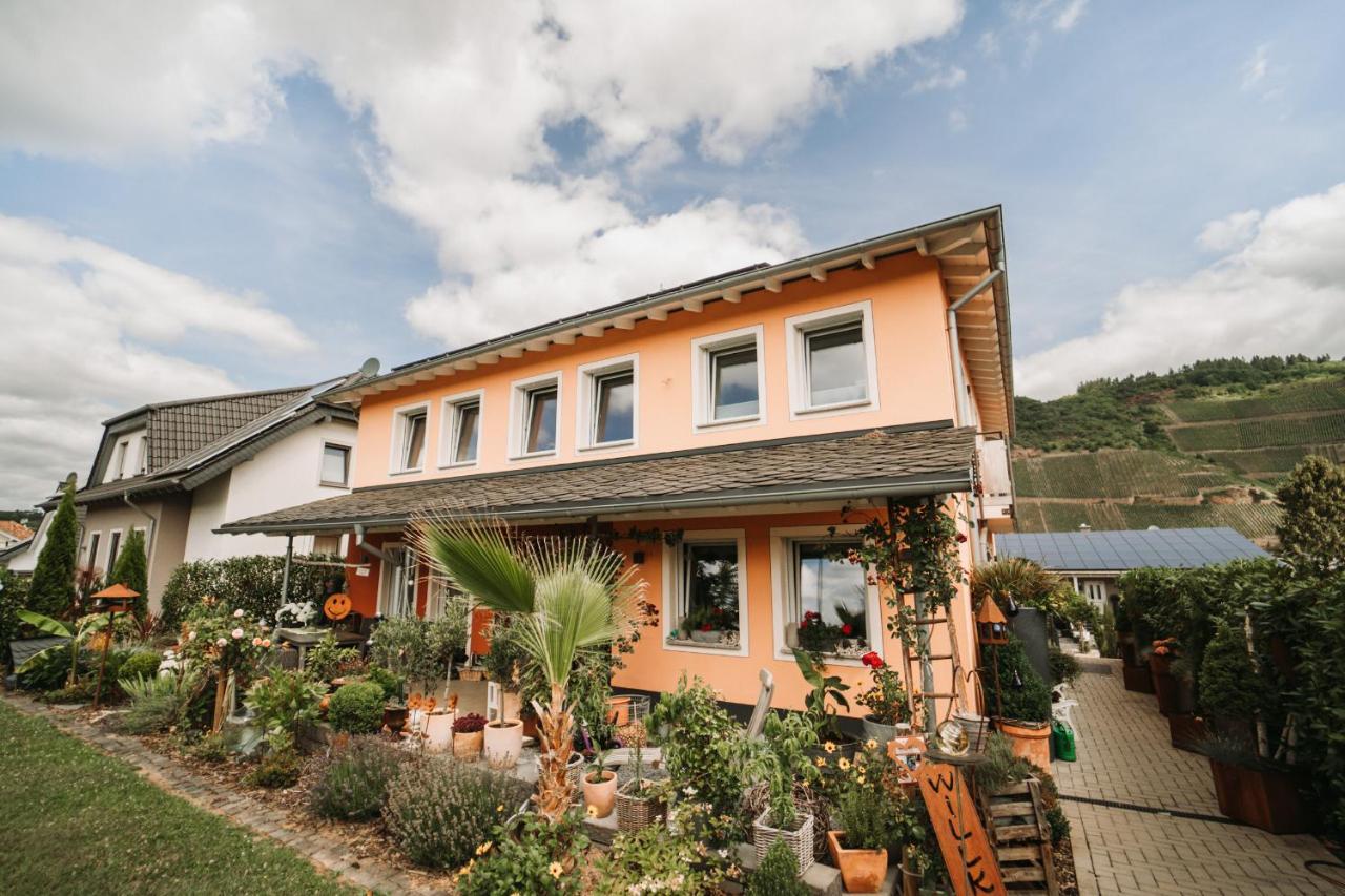 Wein- Und Gaestehaus Schwaab&Sohn Erden Esterno foto
